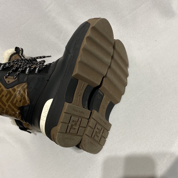 Fendi - winter boots - Picture 8 of 10